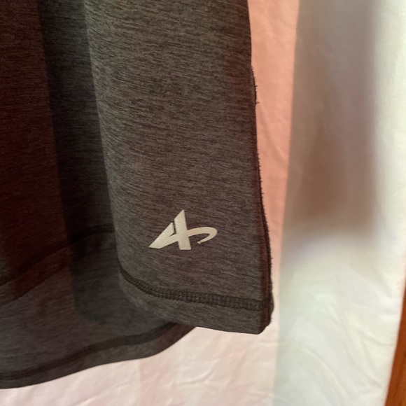 Tee - Picture 4 of 5